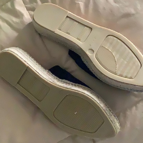 Blue suede slip on espadrilles - Picture 3 of 6